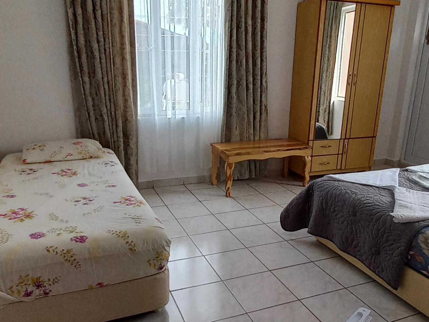 Rosemary Pansiyon Çıralı Quarto foto